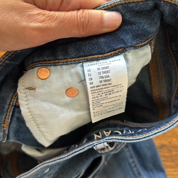 Women's Blue Jeans - Picture 4 of 6